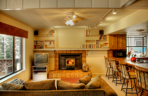 Lodge inside the gates of Yosemite National Park.